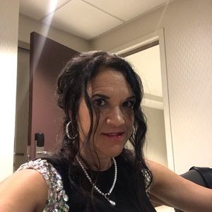 Meet your Posher, Carol